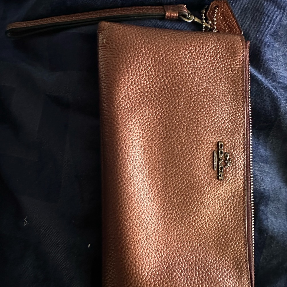 Coach zip wallet clutch